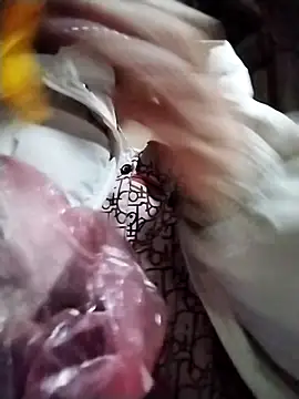 Snapshot of lytamye chatting on 02-25-25, 01:30 lytamye online show from 02-25-25, 01:30