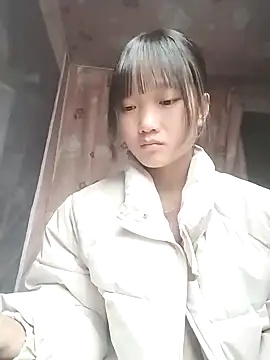 Snapshot of lytamye chatting on 03-08-25, 03:17 lytamye online show from 03-08-25, 03:17