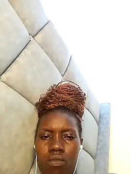 Slimthick900 online show from 02-23-25, 08:28