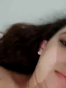 Snapshot of Sweet-diamondxxx chatting on 01-17-25, 06:15 Sweet-diamondxxx online show from 01-17-25, 06:15