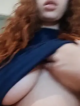 Snapshot of Sweet-diamondxxx chatting on 02-25-25, 07:42 Sweet-diamondxxx online show from 02-25-25, 07:42