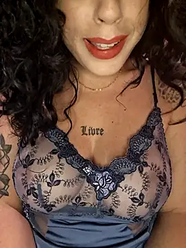 Snapshot of Sweet-diamondxxx chatting on 10-03-25, 10:40 Sweet-diamondxxx online show from 10-03-25, 10:40