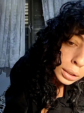 Sweet-diamondxxx online show from 06-15-26, 02:30