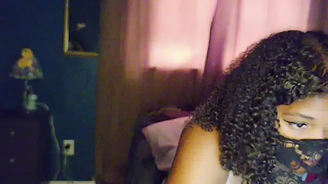 Snapshot of CurlyNony chatting on 03-13-25, 06:01 CurlyNony online show from 03-13-25, 06:01