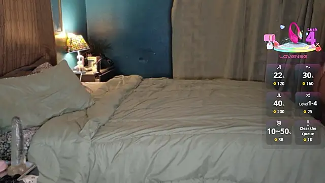 Snapshot of CurlyNony chatting on 01-14-26, 06:57 CurlyNony online show from 01-14-26, 06:57