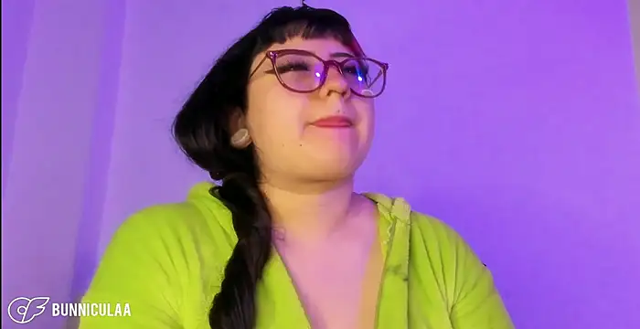 larissa01  online show from 03-31-26, 10:10