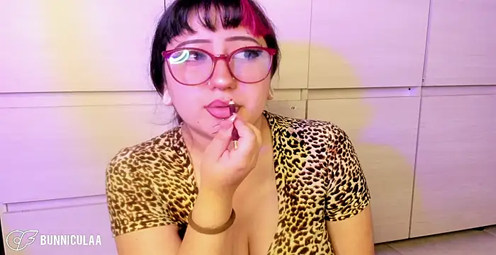 larissa01  online show from 04-03-26, 10:41