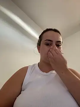 Im Amelia online show from 12-17-25, 08:37