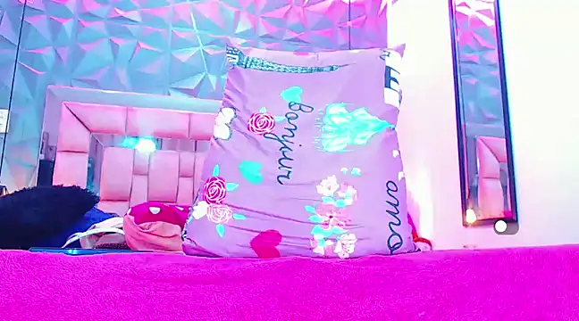 Snapshot of Doll_IvannaTs chatting on 02-21-25, 02:06 Doll IvannaTs online show from 02-21-25, 02:06