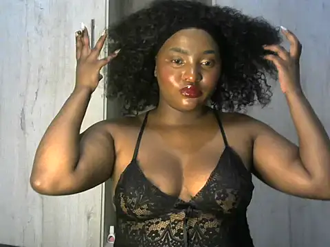 Snapshot of Cococherrie chatting on 12-15-25, 11:09 Cococherrie online show from 12-15-25, 11:09