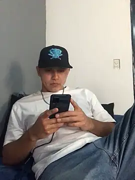 Slow Kmazutra online show from 02-24-25, 08:47