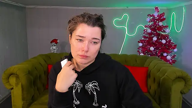  Sun Shy  online show from 12-28-24, 01:49