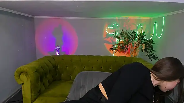  Sun Shy  online show from 01-31-25, 09:05