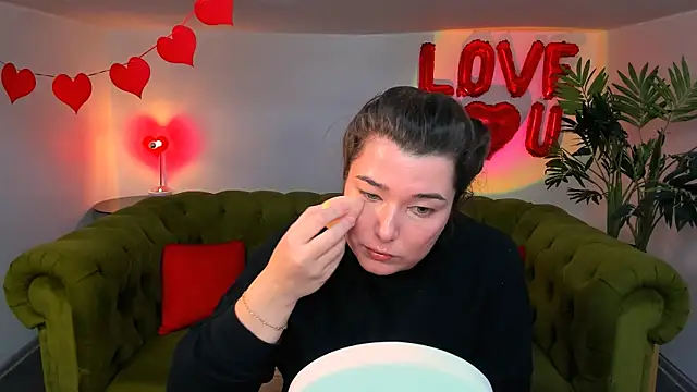  Sun Shy  online show from 02-14-25, 09:13