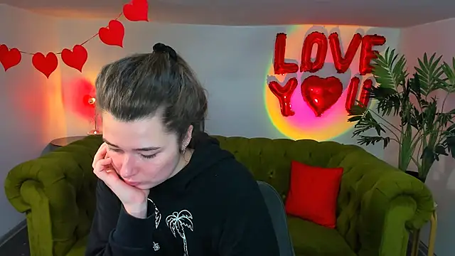  Sun Shy  online show from 02-24-25, 09:21