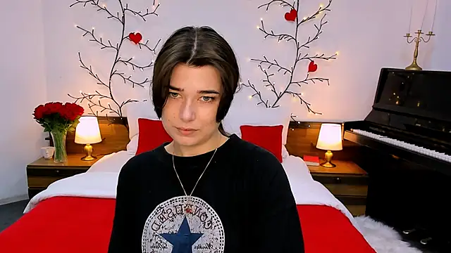  Sun Shy  online show from 09-18-25, 09:11