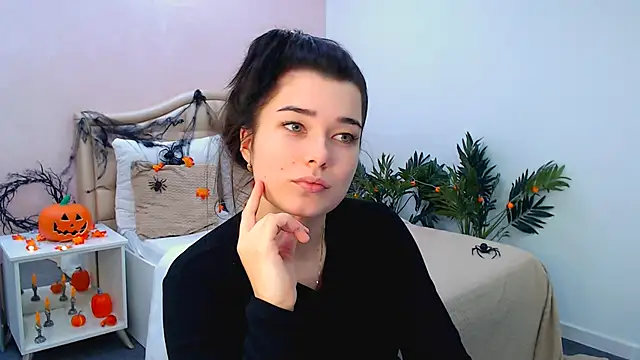  Sun Shy  online show from 11-01-25, 08:44