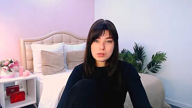  Sun Shy  online show from 11-30-25, 09:24