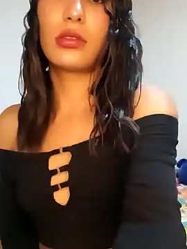 Snapshot of Lanna_hott_ chatting on 01-17-25, 06:23 Lanna hott online show from 01-17-25, 06:23