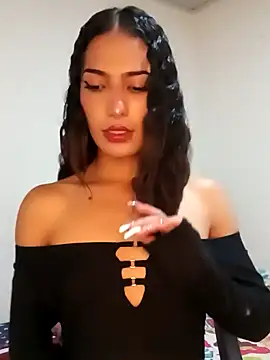Snapshot of Lanna_hott_ chatting on 01-20-25, 10:04 Lanna hott online show from 01-20-25, 10:04