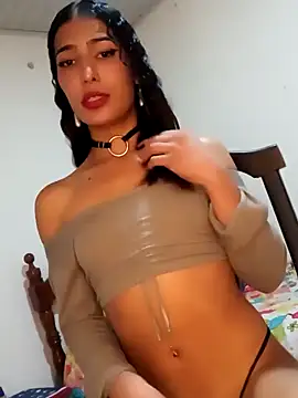 Snapshot of Lanna_hott_ chatting on 01-23-25, 04:15 Lanna hott online show from 01-23-25, 04:15