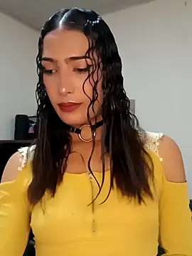 Snapshot of Lanna_hott_ chatting on 03-11-25, 02:51 Lanna hott online show from 03-11-25, 02:51