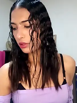 Snapshot of Lanna_hott_ chatting on 03-15-25, 01:18 Lanna hott online show from 03-15-25, 01:18