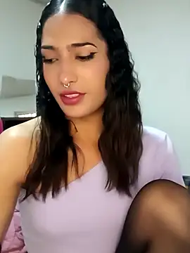 Snapshot of Lanna_hott_ chatting on 03-19-25, 03:40 Lanna hott online show from 03-19-25, 03:40
