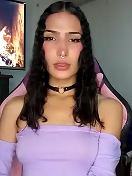 Snapshot of Lanna_hott_ chatting on 09-27-25, 10:37 Lanna hott online show from 09-27-25, 10:37