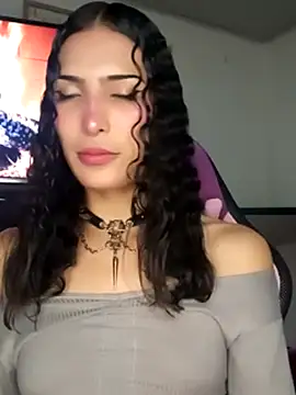 Snapshot of Lanna_hott_ chatting on 10-03-25, 11:02 Lanna hott online show from 10-03-25, 11:02