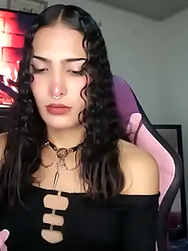 Snapshot of Lanna_hott_ chatting on 10-04-25, 11:14 Lanna hott online show from 10-04-25, 11:14