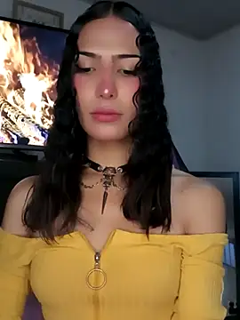 Snapshot of Lanna_hott_ chatting on 10-05-25, 11:19 Lanna hott online show from 10-05-25, 11:19