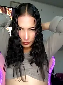 Snapshot of Lanna_hott_ chatting on 10-11-25, 10:25 Lanna hott online show from 10-11-25, 10:25
