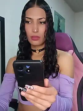 Snapshot of Lanna_hott_ chatting on 05-18-26, 09:09 Lanna hott online show from 05-18-26, 09:09
