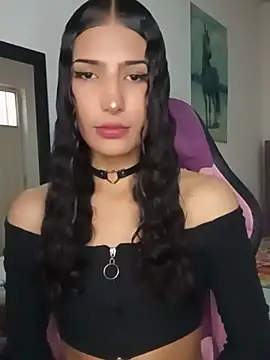Snapshot of Lanna_hott_ chatting on 07-21-26, 05:48 Lanna hott online show from 07-21-26, 05:48