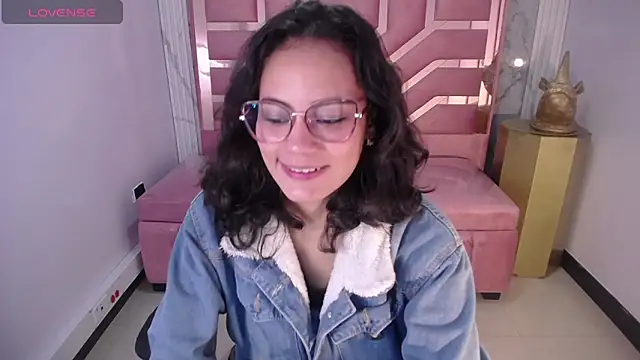 Snapshot of Tyna_ch chatting on 12-09-24, 04:26 Tyna ch online show from 12-09-24, 04:26