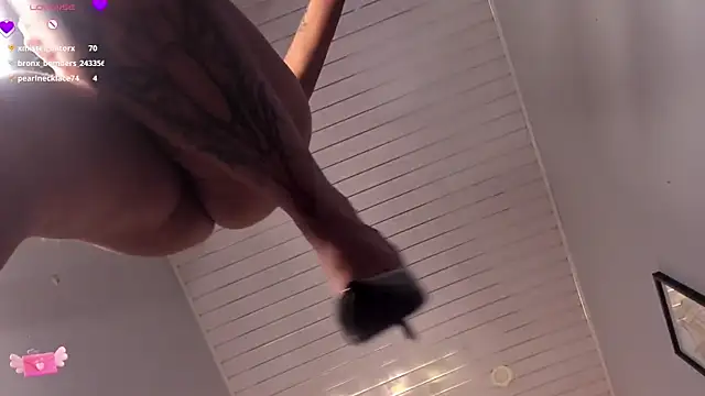 Valkiria ponce online show from 02-07-25, 04:56