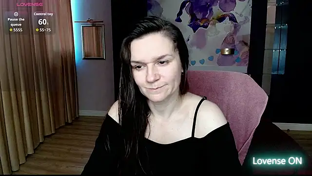 Snapshot of AriaGray chatting on 03-04-26, 07:14 AriaGray online show from 03-04-26, 07:14