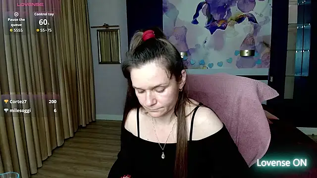 Snapshot of AriaGray chatting on 03-14-26, 07:52 AriaGray online show from 03-14-26, 07:52