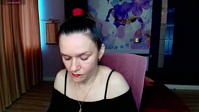 Snapshot of AriaGray chatting on 04-04-26, 06:55 AriaGray online show from 04-04-26, 06:55