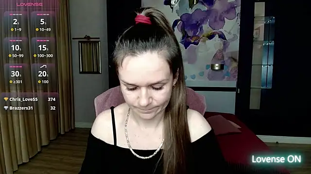 Snapshot of AriaGray chatting on 04-09-26, 12:21 AriaGray online show from 04-09-26, 12:21