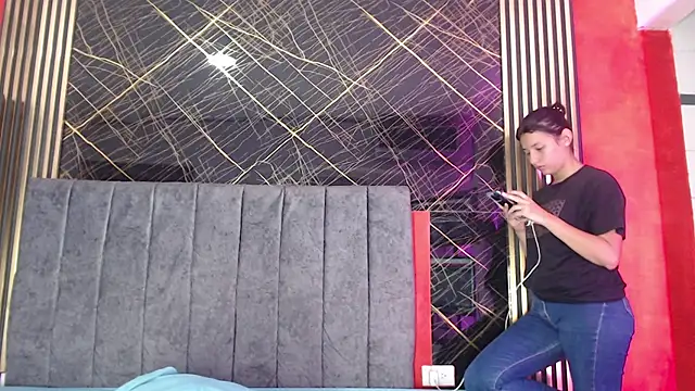Snapshot of FerneyManti chatting on 07-13-26, 02:09 FerneyManti online show from 07-13-26, 02:09