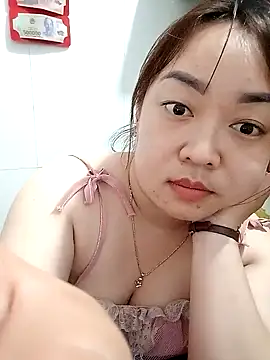VyOanh2K online show from 02-11-25, 06:11