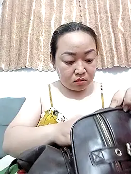 VyOanh2K online show from 03-15-26, 04:02