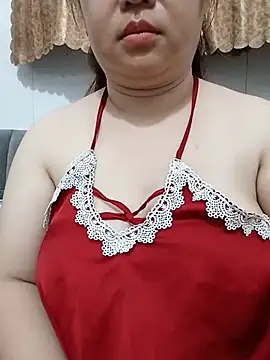 Snapshot of VyOanh2K chatting on 07-10-26, 04:31 VyOanh2K online show from 07-10-26, 04:31