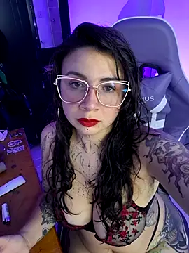 Snapshot of Aria_Bennett21 chatting on 05-03-26, 05:24 Aria Bennett21 online show from 05-03-26, 05:24