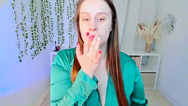 Snapshot of Lattea chatting on 03-07-25, 11:18 Lattea online show from 03-07-25, 11:18