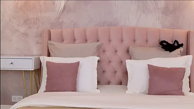 Snapshot of DeniseReese chatting on 10-29-25, 02:47 DeniseReese online show from 10-29-25, 02:47