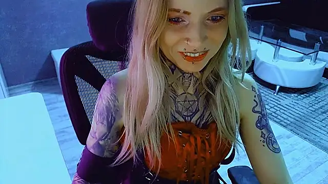Snapshot of InesGold chatting on 05-15-26, 06:26 InesGold online show from 05-15-26, 06:26