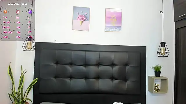 Snapshot of sweet_abby1 chatting on 12-19-24, 12:23 sweet abby1 online show from 12-19-24, 12:23